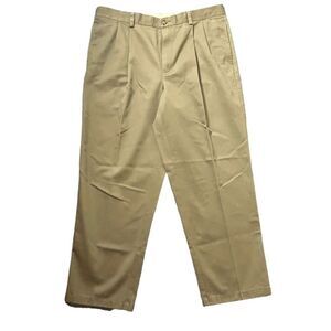L.L. Bean Natural Fit Pants Men's Pleated Size 36 x 29